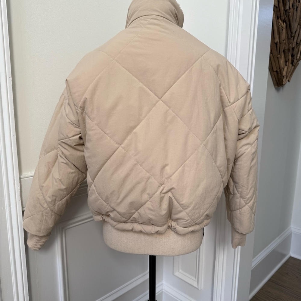 American Eagle Reversible Puffer Jacket - image 4